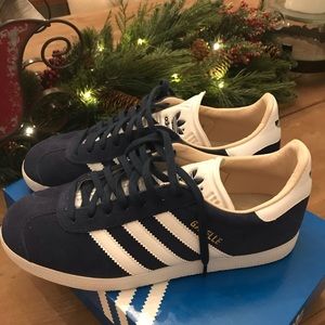 Adidas Navy sneaker